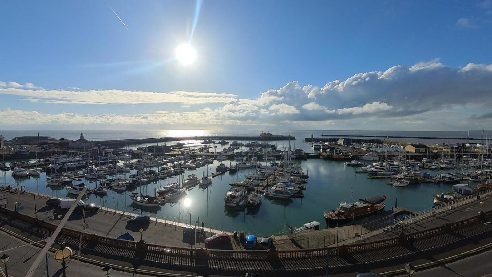 Royal Temple Yacht Club Hotel Ramsgate Exterior photo
