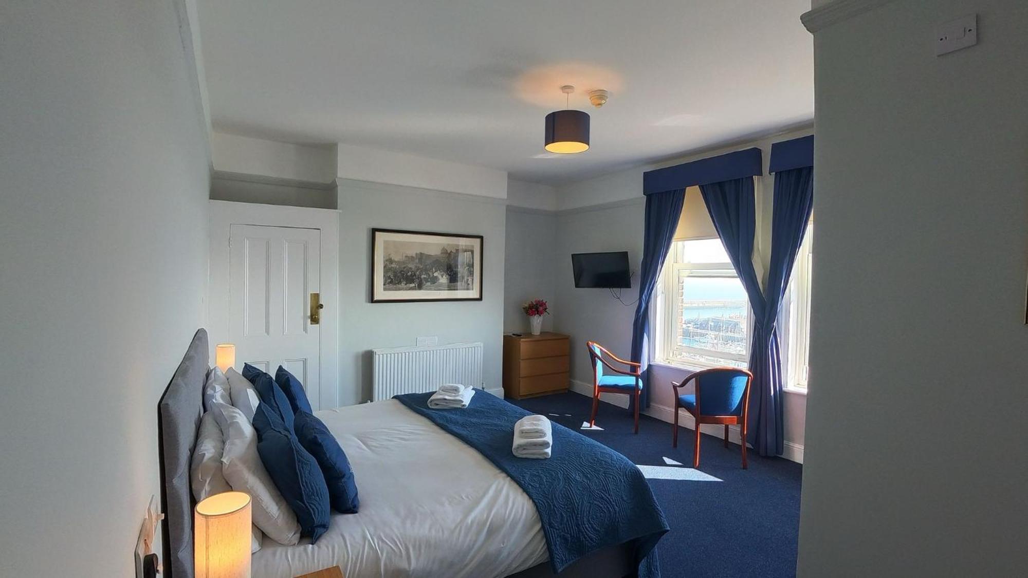 Royal Temple Yacht Club Hotel Ramsgate Exterior photo