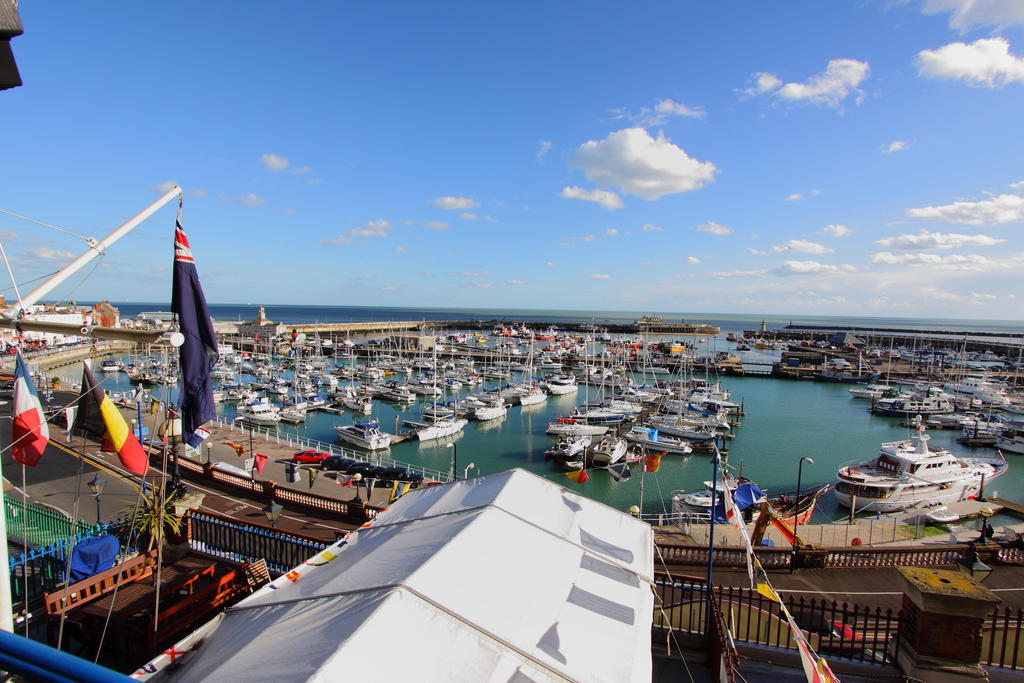 Royal Temple Yacht Club Hotel Ramsgate Exterior photo