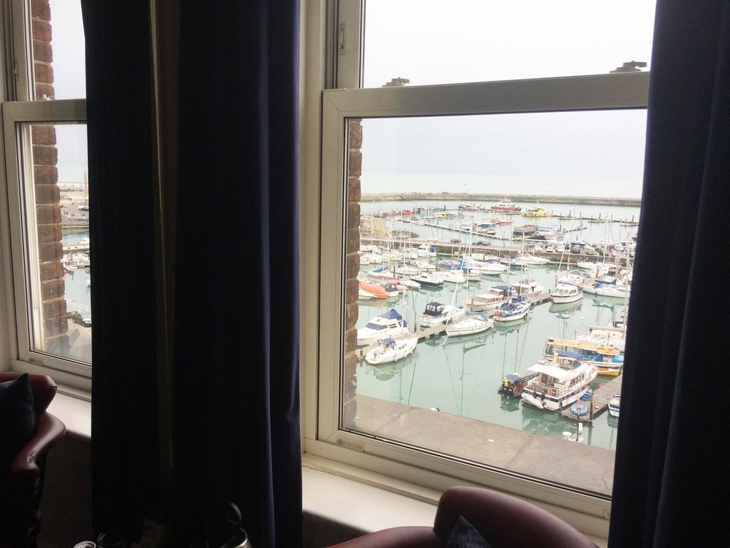 Royal Temple Yacht Club Hotel Ramsgate Exterior photo