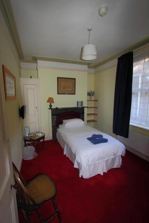 Royal Temple Yacht Club Hotel Ramsgate Exterior photo